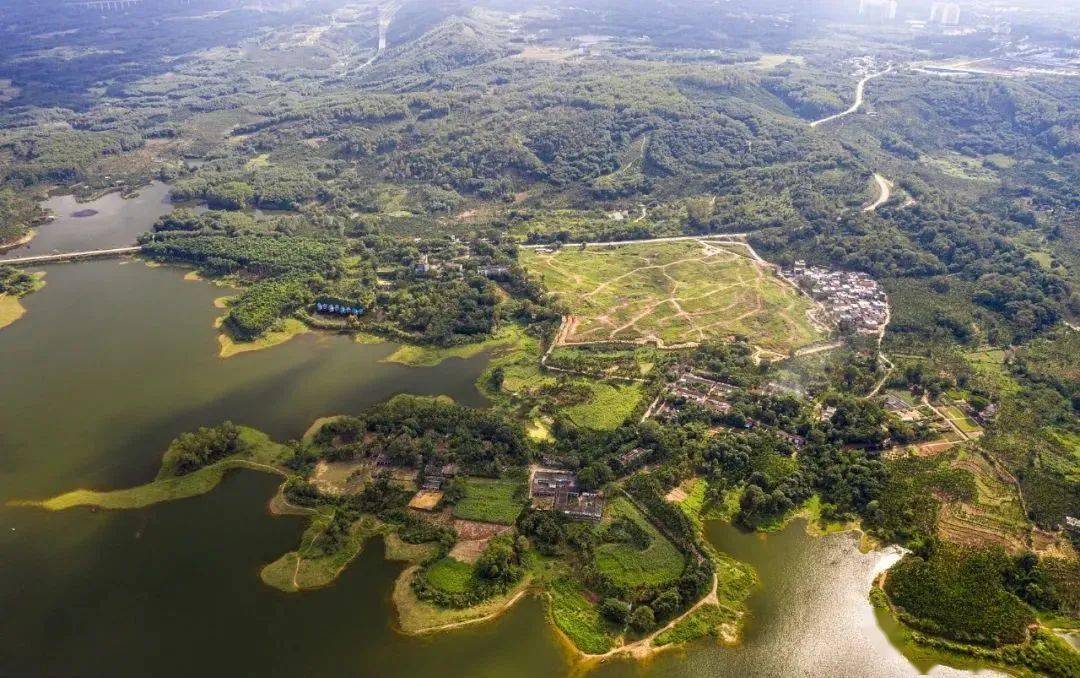 推荐景点:木色湖旅游度假风景区,卧龙山旅游度假区,深田湖避暑山庄