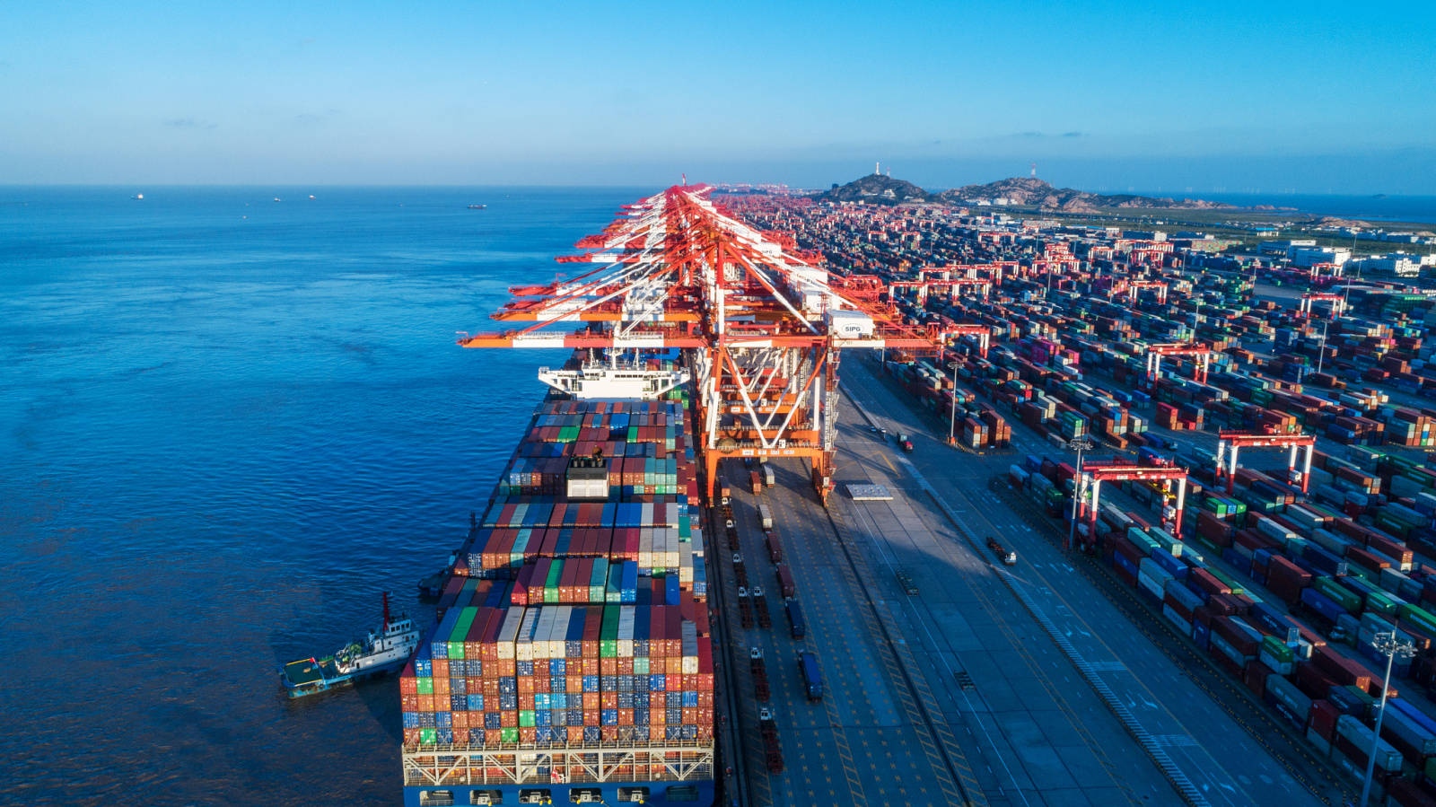 海关总署:国际大宗商品价格上涨成为推高进口值重要因素