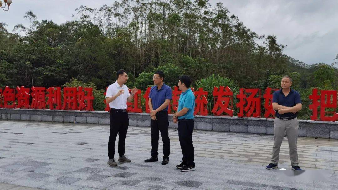 东莞市城市管理和综合执法局莅临船埔镇慰问驻镇帮扶队队员,调研城市