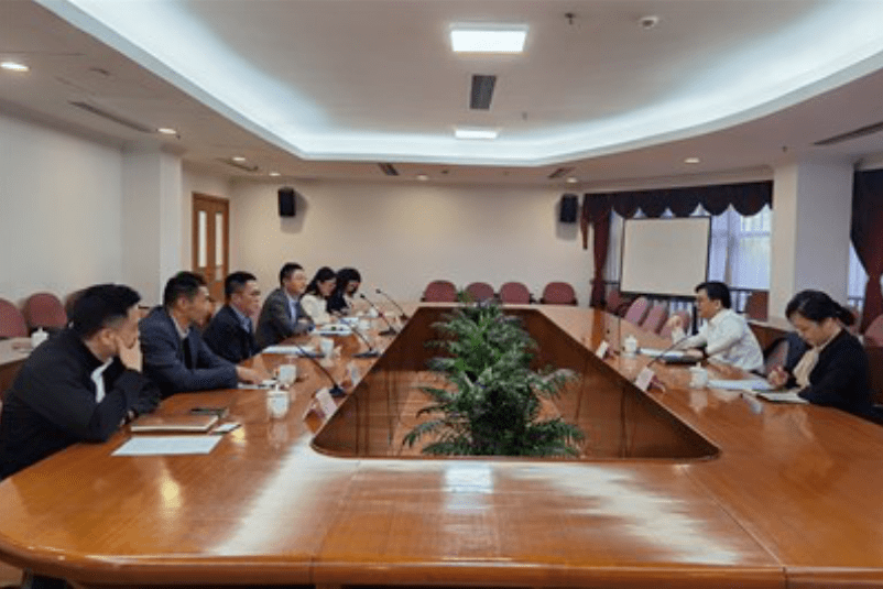 市科委副主任陆敏一行调研嘉定同济大学科技园