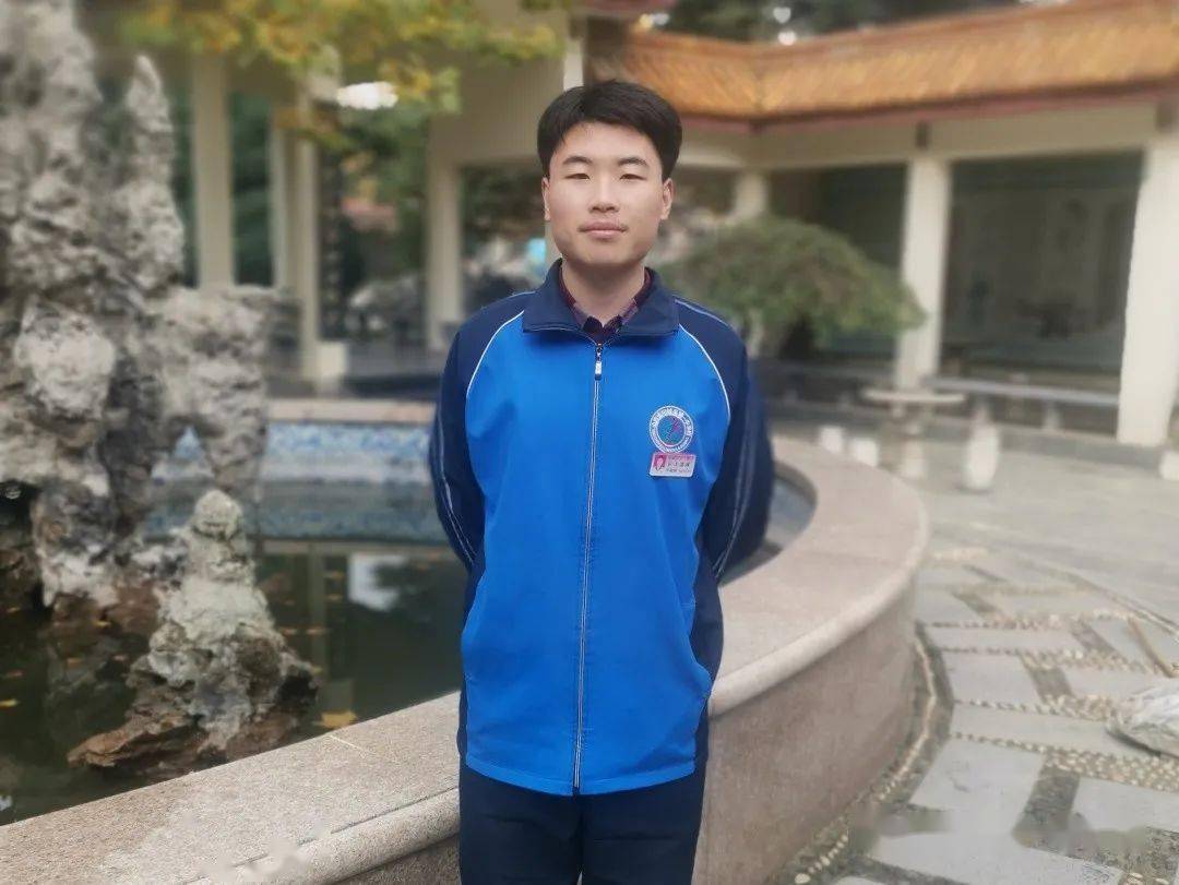 576班 张凌华575班 李书纬 576班 王俊毅575班 宋浩阳 579班 董浩雄