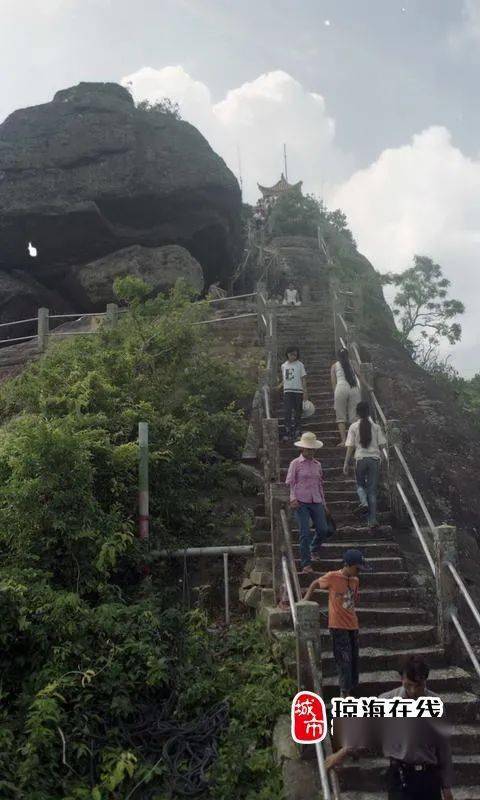 老照片丨琼海白石岭缆车索道建成开通运行