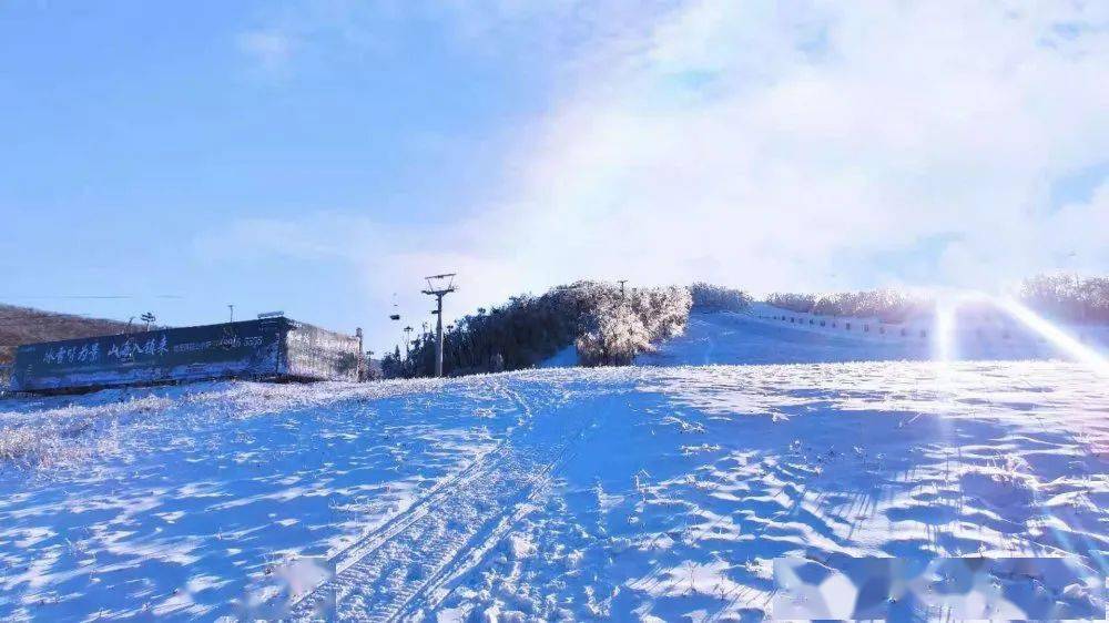 长春 莲花山世茂滑雪场夜场滑雪