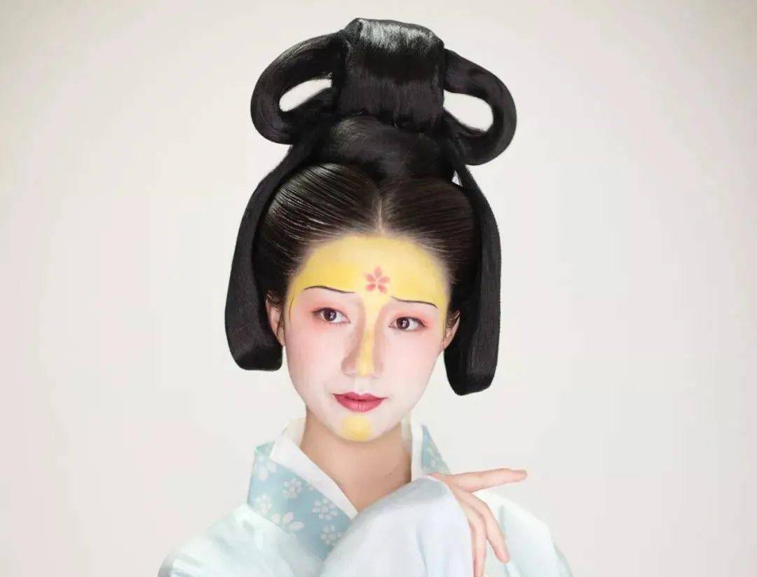文化中国女子妆容追逐美的勇气和智慧传承千年
