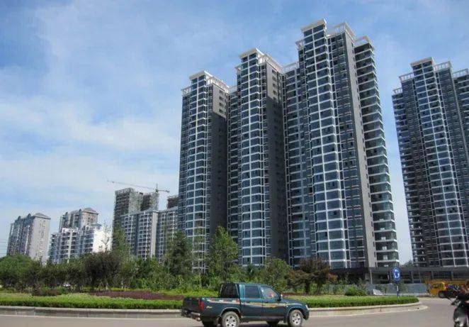 本项目产权调换安置房小区:柳州市香兰大道宏桂香兰花园小区,柳州市沙
