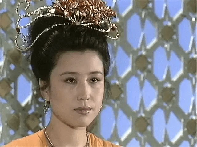 《封神榜》31年:蓝天野获勋章,傅艺伟自毁前程,多位已