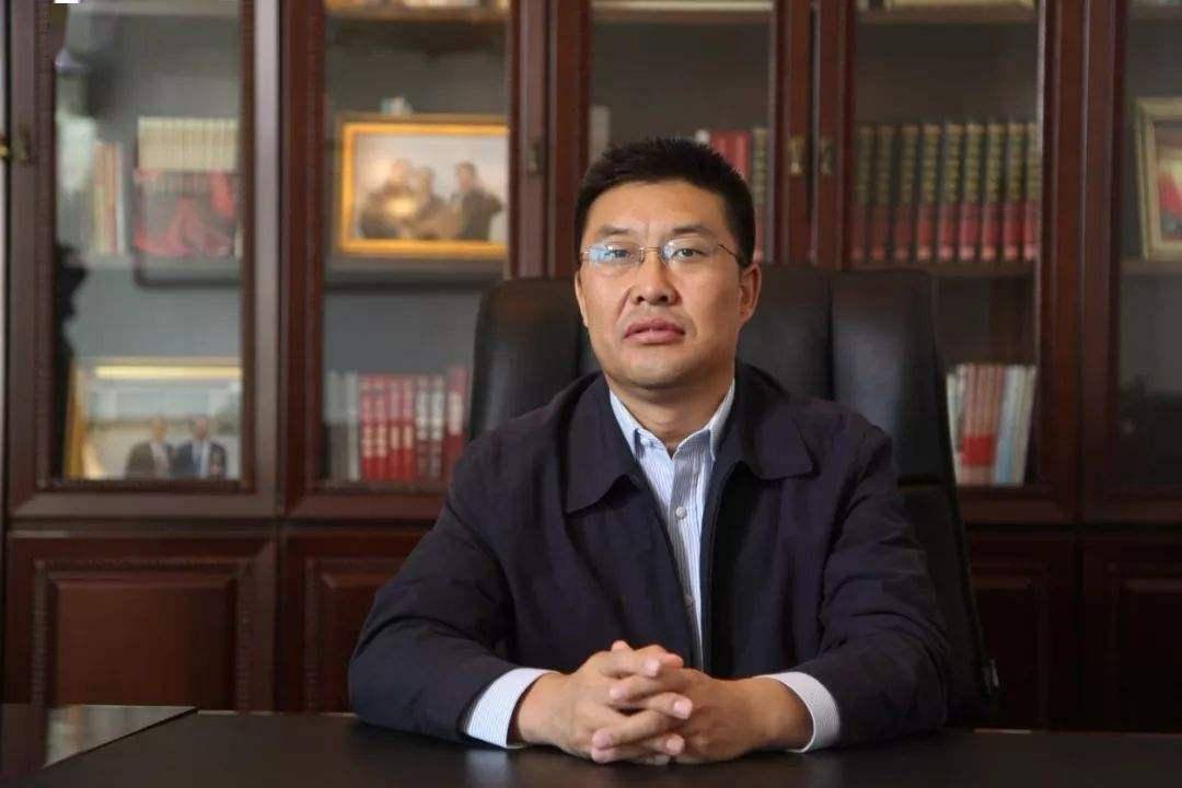 在该榜单上,乔玉华凭借58亿元人民币的财富,排在内蒙古鄂尔多斯地区