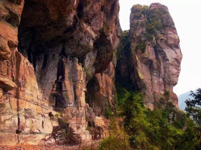 印象十里铁甲龙活了天台山寒岩明岩景区即将神奇出道