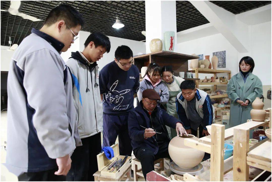 一往无前,2021,龙泉青瓷宝剑技师学院(中职校)这样走过_丽水市_建设