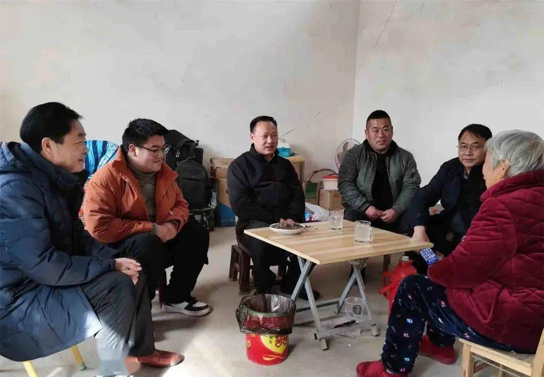 县委书记王景育看望慰问脱贫户6767_薛店镇_防控_郏县