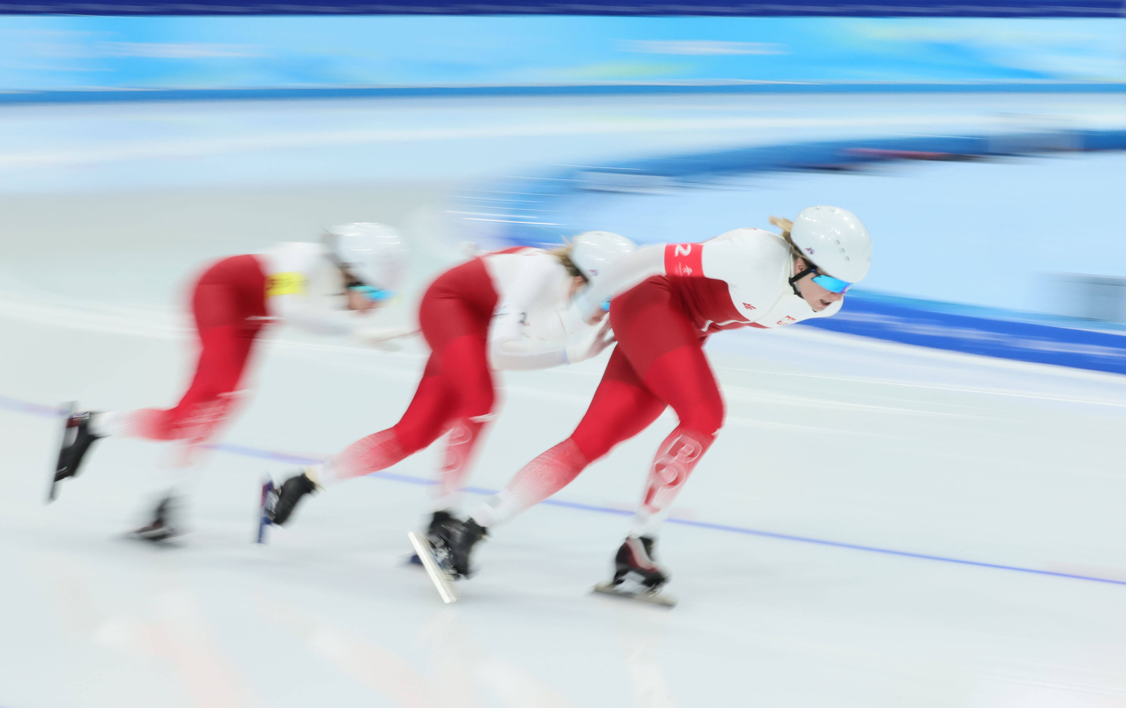 速度滑冰女子团体追逐14决赛赛况