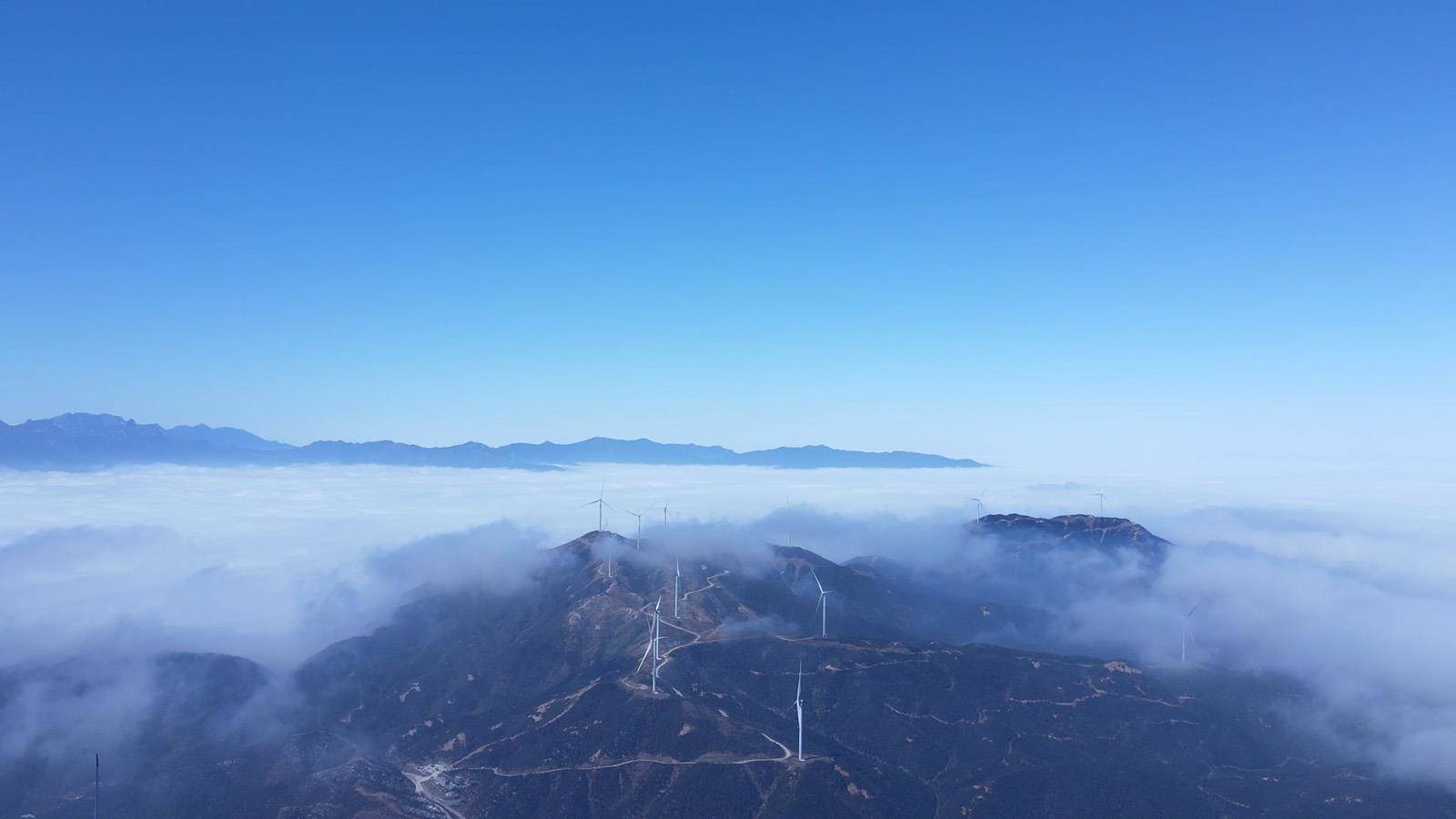 云冰山:雪后云海如仙境_山峰_阳光_奇观