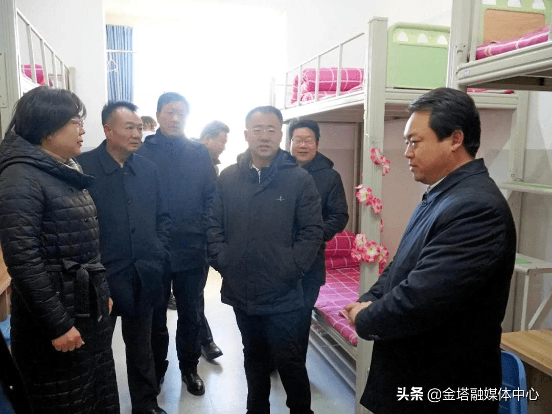 2月18日至19日,金塔县委书记李炯芳,县委副书记,县长杜新红,县人大