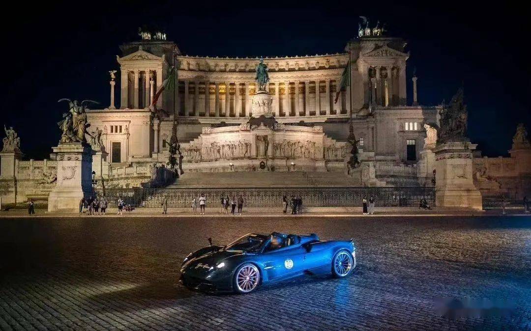 Pagani Huayra Roadster