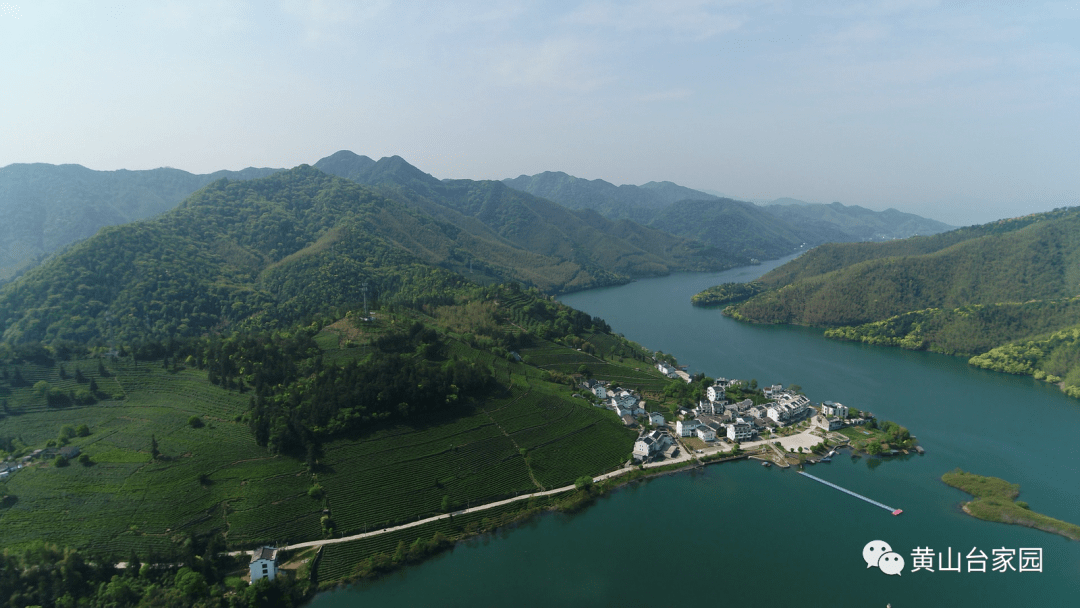 助力乡村振兴黄山区龙门乡轮渡村美轮美奂摆渡时光