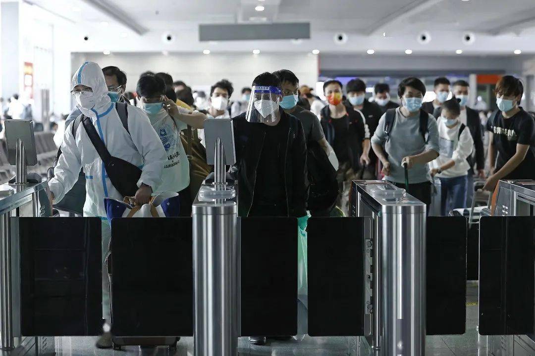 虹桥_列车_旅客