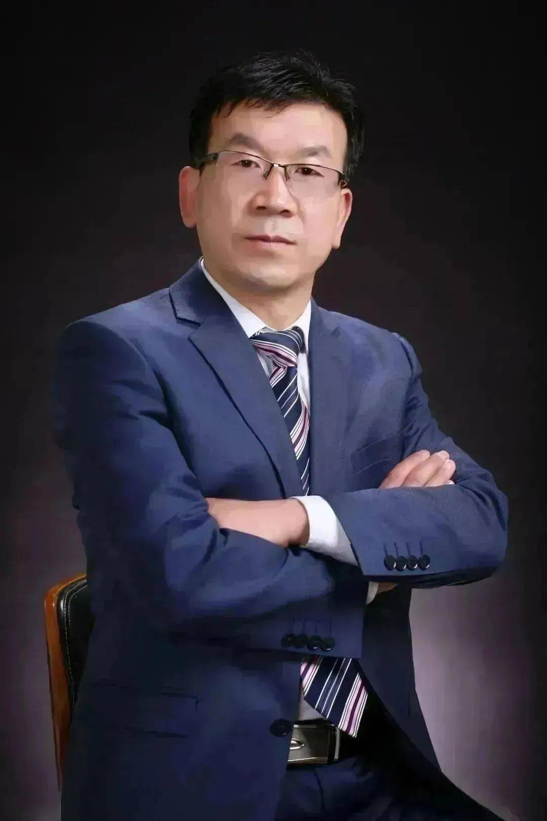 青海来稿王祥奎生命精彩凝结于每一乐章的韵律节拍记青海作曲家贺福生