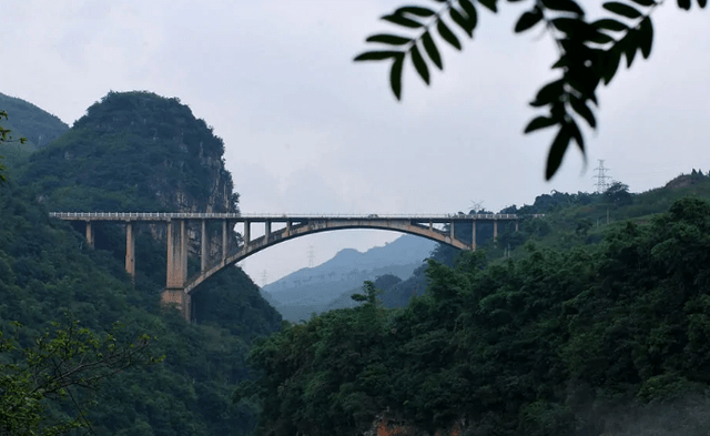 溶洞相连，峡谷幽深！贵州这一景区，集秀、险、奇、雄为一体！