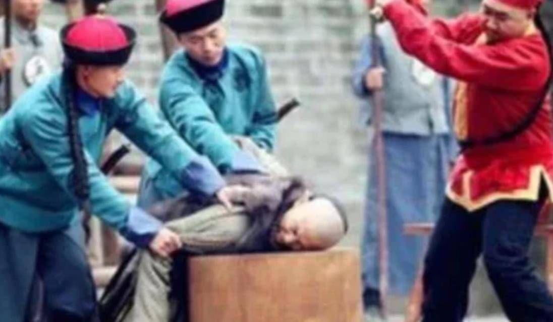 4种办法可以免死,但都不太人性_皇帝_金牌_宫刑