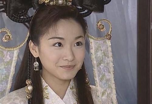 曾活跃演艺圈的冷门美女女星,叫不出名字,一看角色一