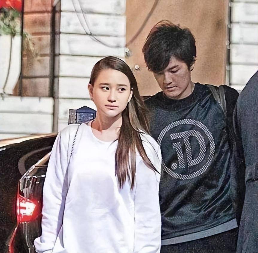 "顶级名媛"何超莲:苦恋吴克群,婉拒霍启山,年仅30身价400亿_何鸿燊