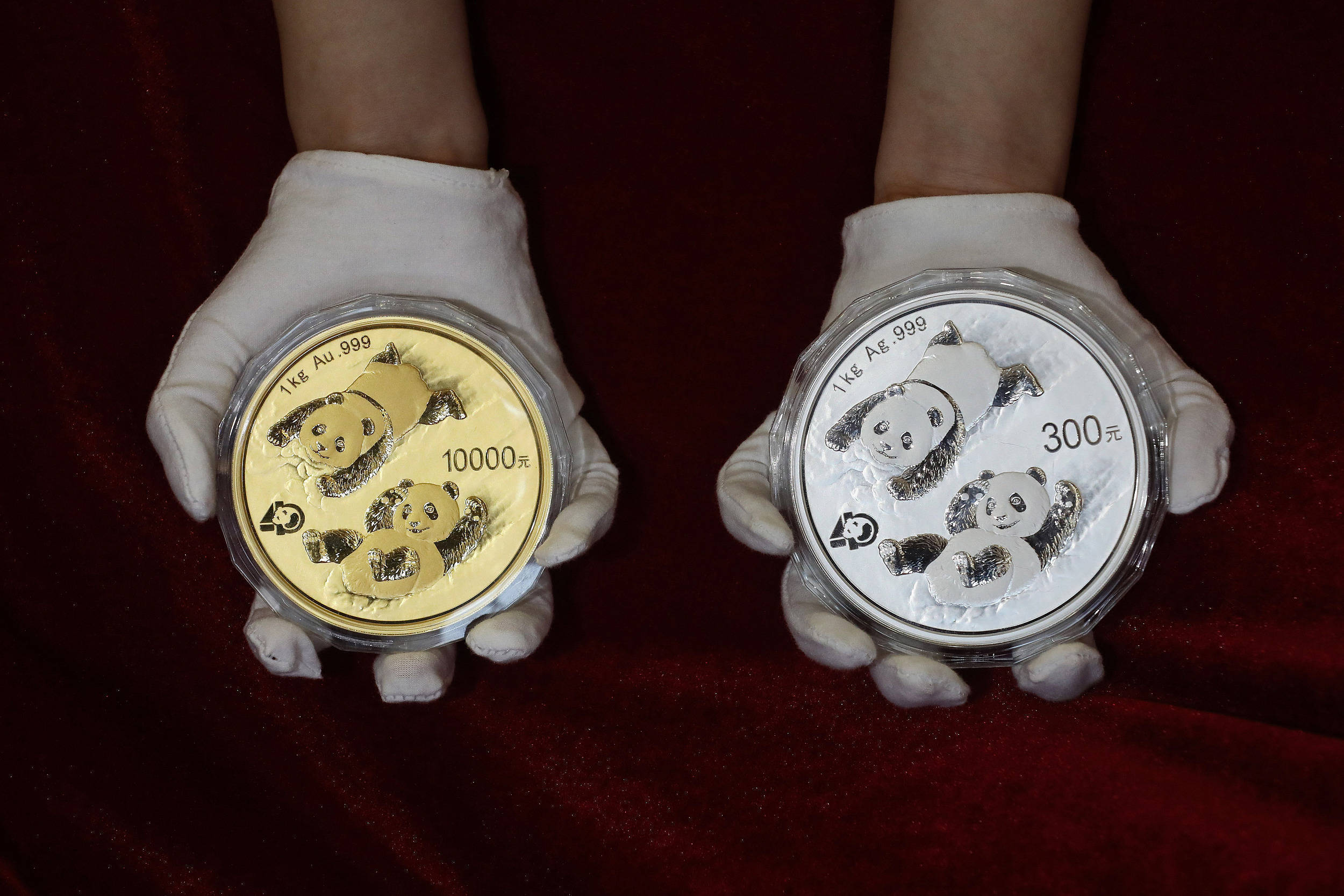 风靡40年经久不衰，“熊猫纪念币”到底有何魅力？