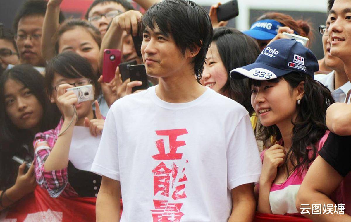 p图合影还调侃称:是认养不是领养,不能带回家_金丽华_韩小野_赵卓娜