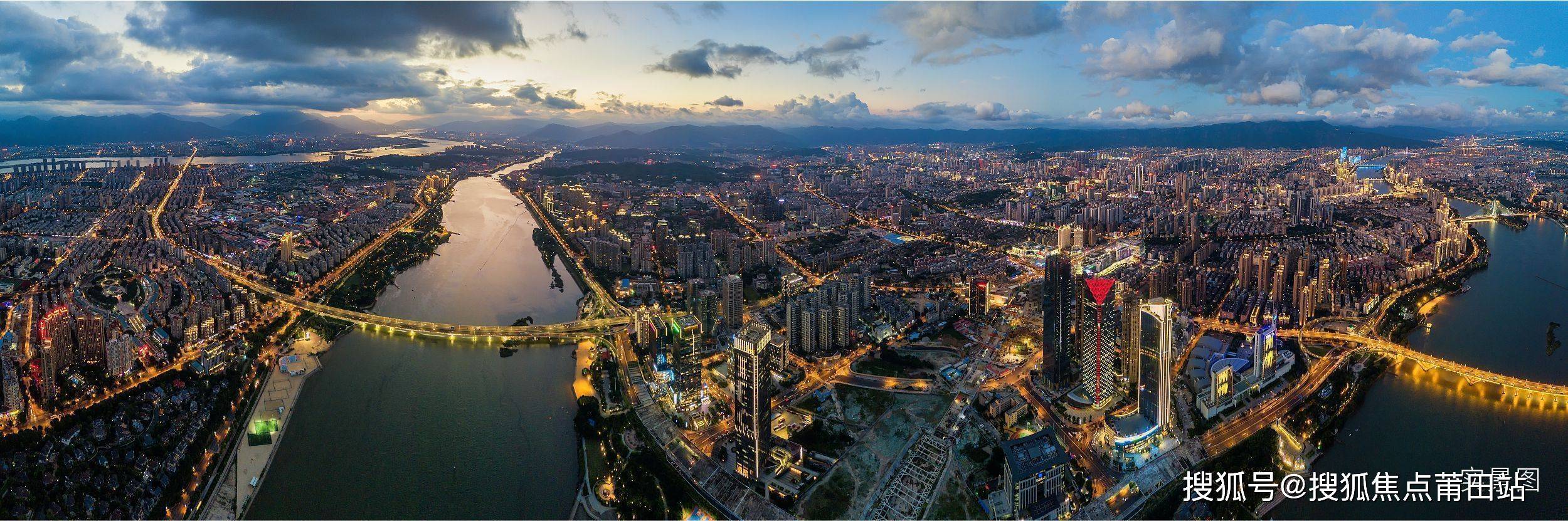 ���ݡ���ó�����塿����Ϯ���߶˶�������������Բ�� ...