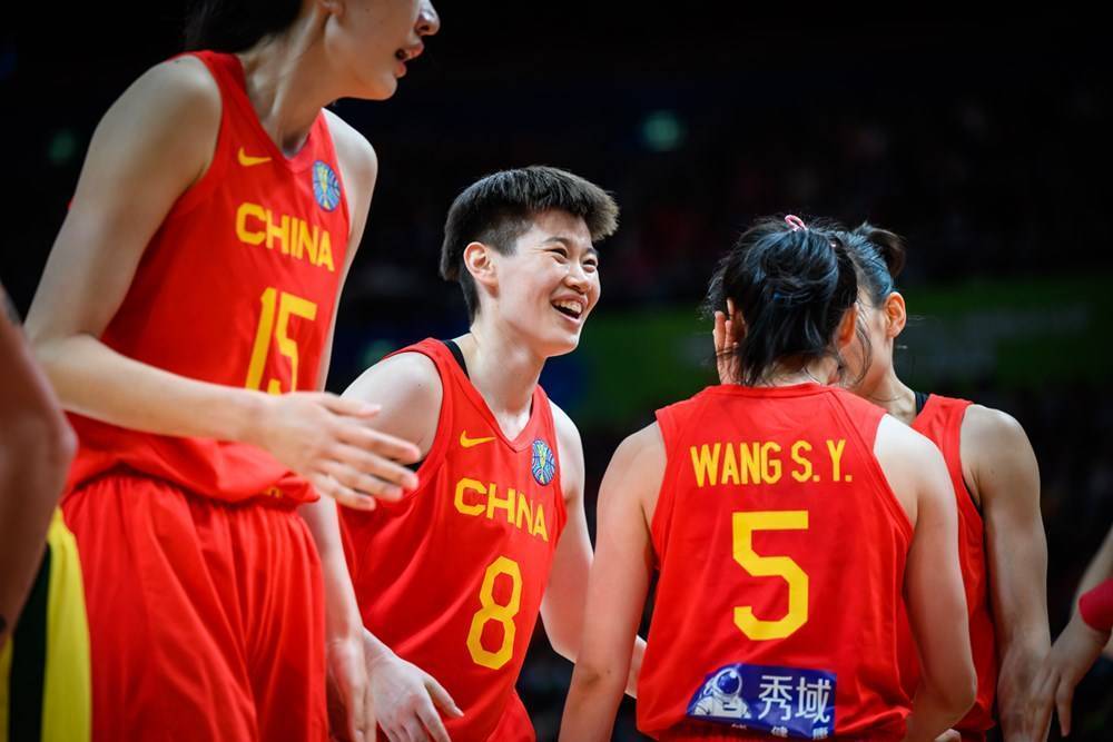 女篮世界杯决赛10月1日14:00打响：中国女篮对阵美国
