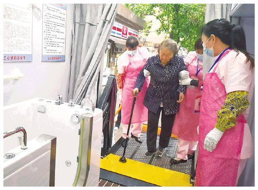 成都供卵自怀（失能老人没法洗澡？可请“助浴师”上门）