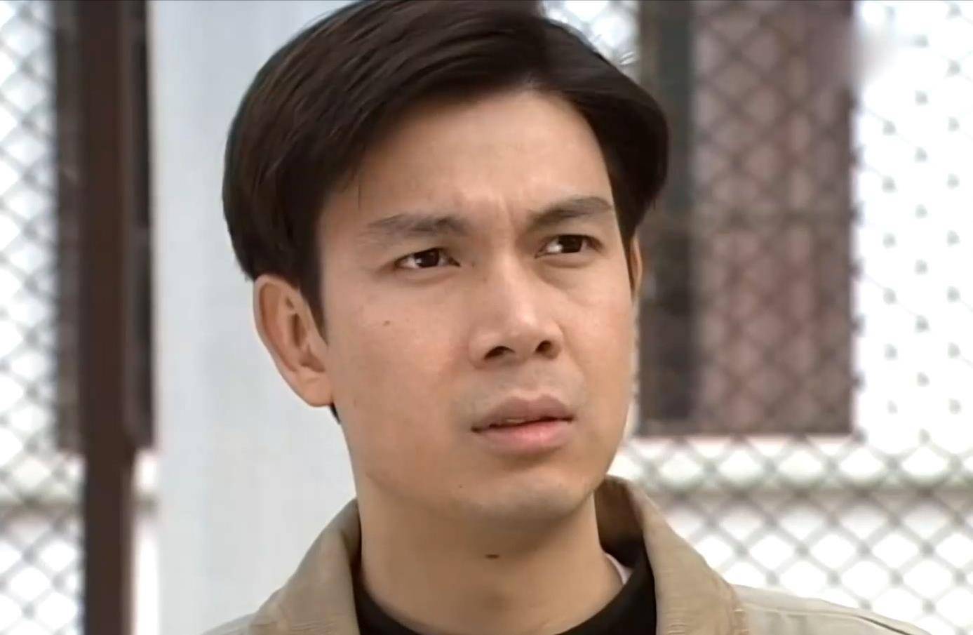 世纪贱男梁荣忠：打脸星爷成为tvb一哥，因“车震门”事件毁事业