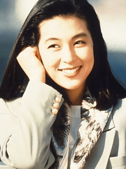 估计就是铃木保奈美现在的样子吧.我想,赤名莉香老了会是什么样子?