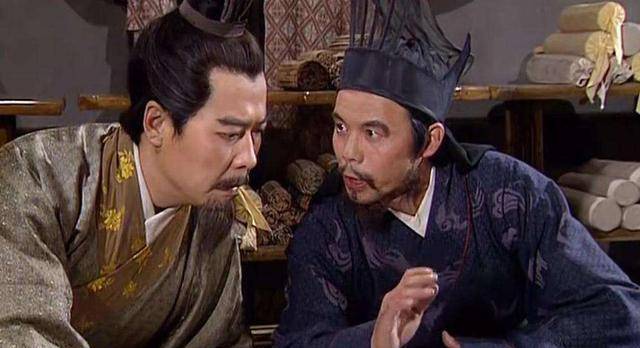 庞统由于短寿,无论是《三国志》作者陈寿,还是《三国演义》作者罗贯中