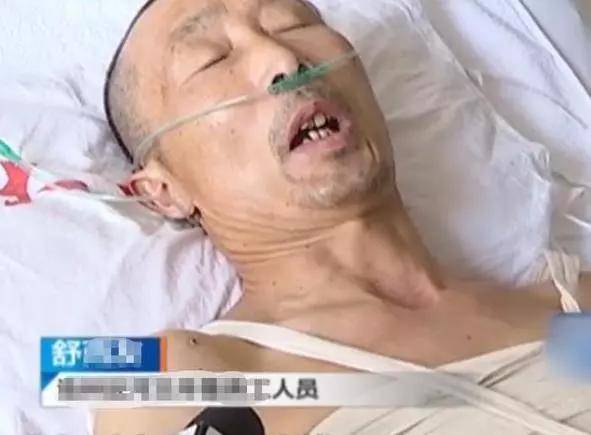 上海助孕电话（大爷在机动车道救下女孩，不料家长拿砍刀大打出手：谁叫你抱孩子）