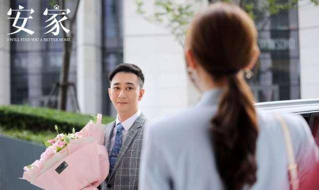安家中的相声演员:有冯巩的学生,侯耀华的徒弟,和