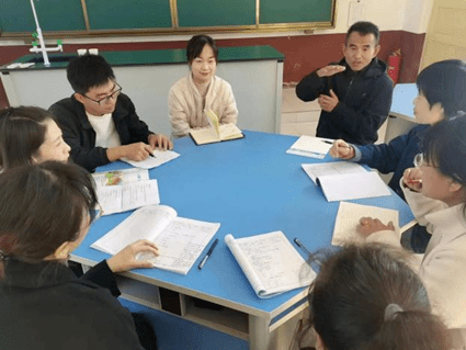 东昌府区乐园小学到道口铺田庙小学开展送教下乡活动_闫彤_数学课