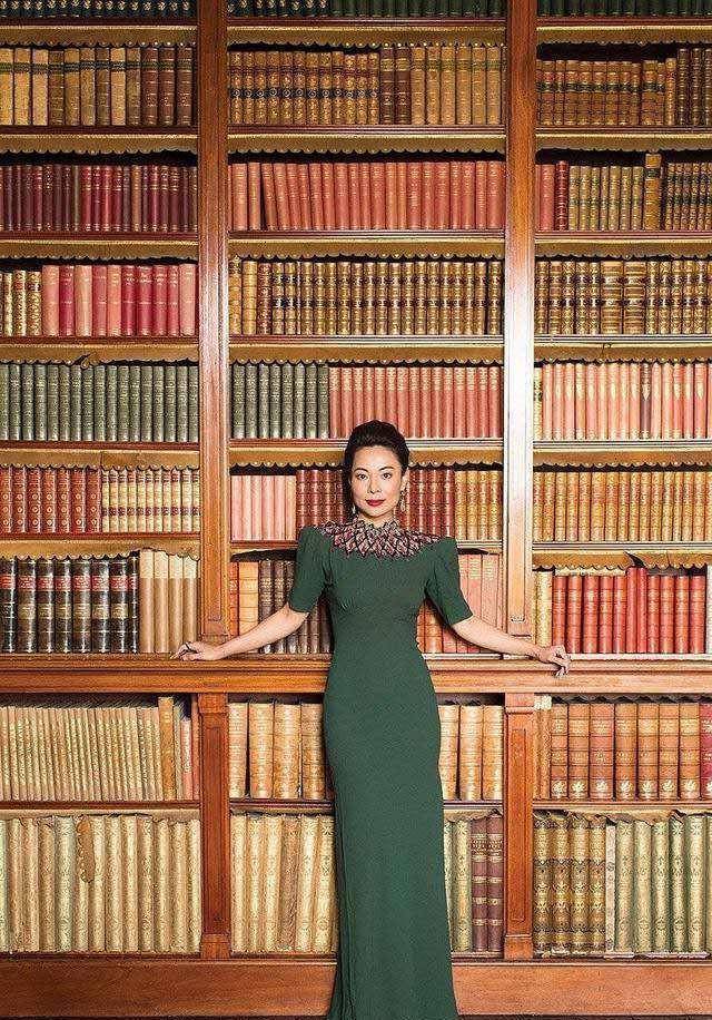 ���Ů�����������С�ӣ����ҳ�ʱ�ŷ��֣�����6ǧƽ��լ�� ...