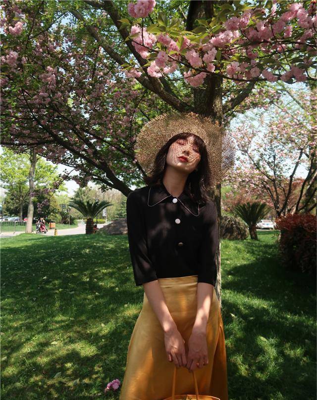 原创
  早秋穿衣,试试这5款通勤风单品,时髦优雅显气质,早穿早美丽! 第3张 原创
  早秋穿衣,试试这5款通勤风单品,时髦优雅显气质,早穿早美丽! 第3张