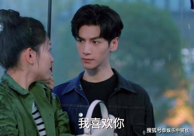 原创《追光者》讲述的什么故事？《追光者》结局是什么？罗本最后和展颜在一起了吗