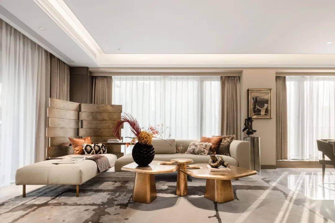 �人��լ�ġ�����������������һ�ر��ۺ���