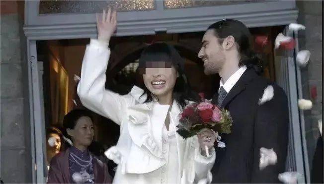 去欧洲留学却不测成了王妃！史上首位嫁入王室的广东妹子，现状让无数网友惊讶！