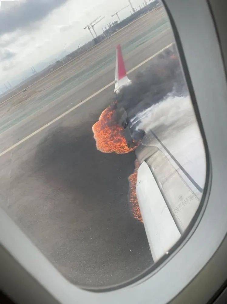 机场惊魂！南美一架空客A320neo在利马起飞时撞上一辆消防车