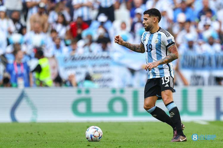 热议阿根廷1-2沙特：阿根廷球迷“RNM退钱” 程度已被国足逃上