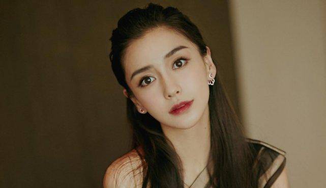 出名导演炮轰Angelababy：你明明是中国人，为啥用洋名