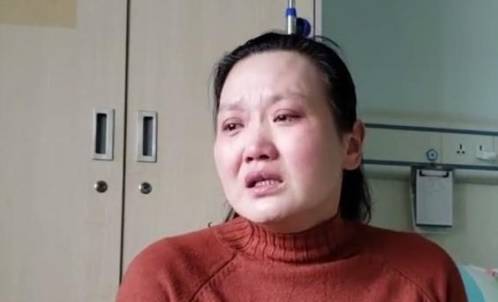 老婆患绝症丈夫玩失踪，无钱医治不幸身亡，须眉：我们网恋认识的