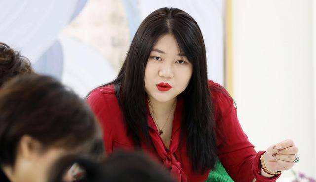 杨天真这个名字大家也许不熟悉,她创办的壹心娱乐估计