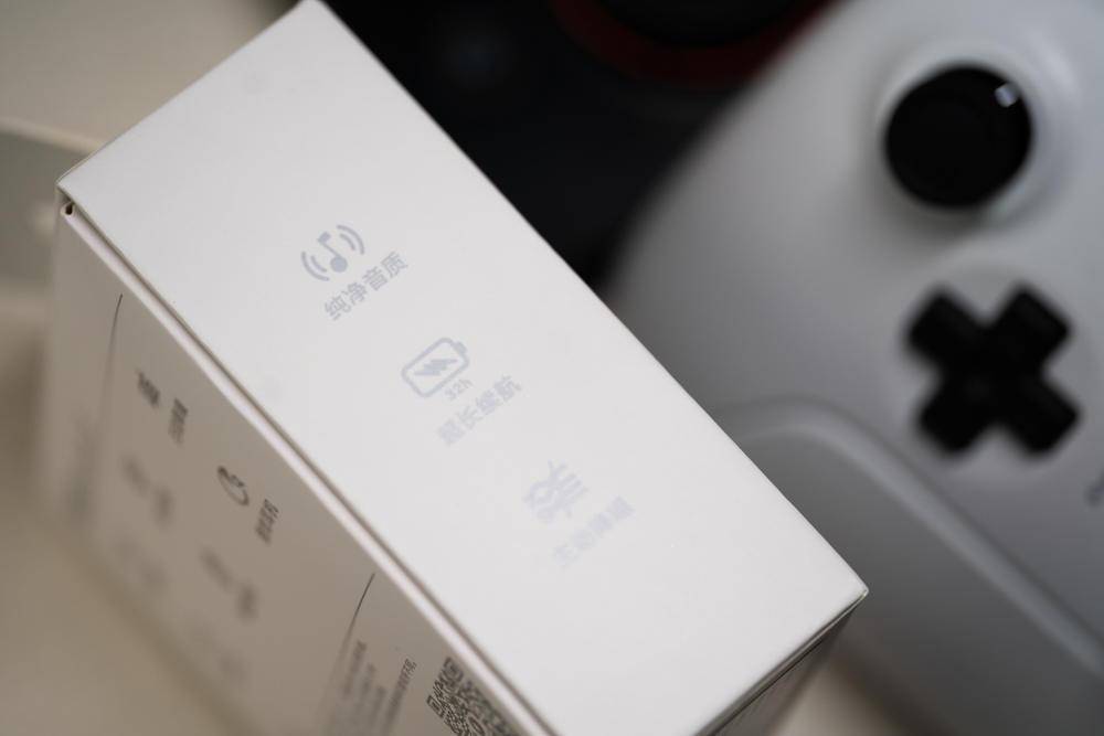 华为荣耀手机有没耳机
:449元就能舒服到飞起：荣耀Earbuds 3i真无线耳机体验-第2张图片-平心在线