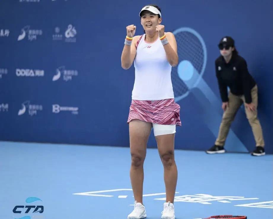 中国网球巡回赛总决赛收官，崔洁夺得男单冠军，刘方舟夺得女单冠军