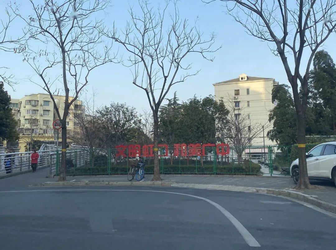 广中北宝兴路街区完成改造展新颜～变身生活"舒适圈"_进行_场地_设计