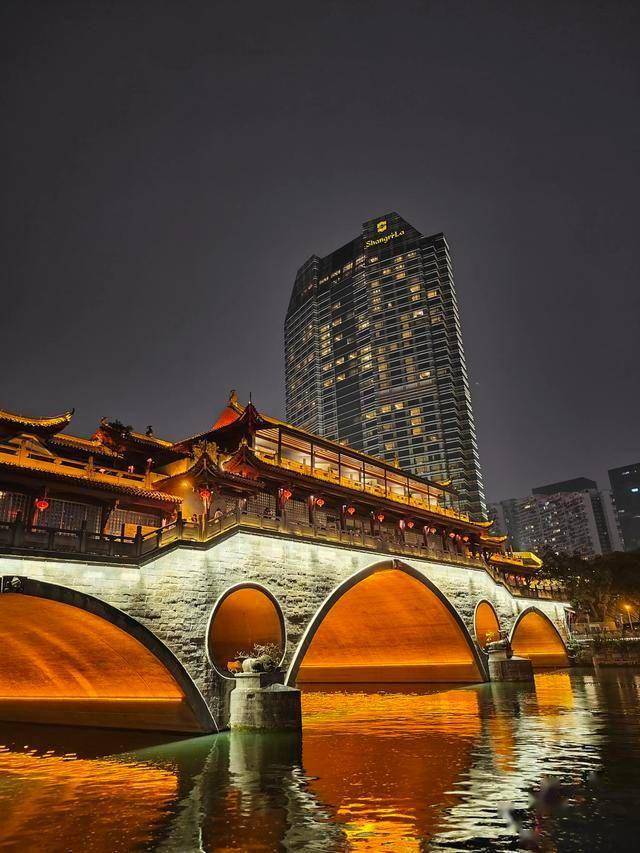 成都最美夜景在这条河上，古朴和现代融合，你来过吗?